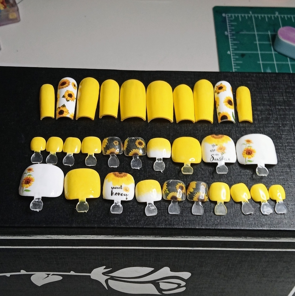 Yellow Sunflower press on nails and toes